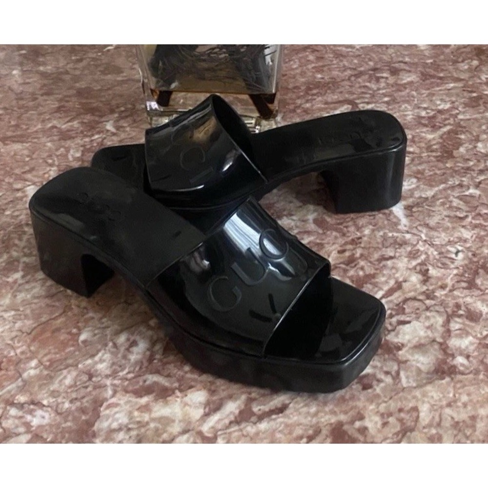 GUCCI Rubber Women's Logo Platform Heeled Black Slide Sandals 37 /US 7 EUC! $595